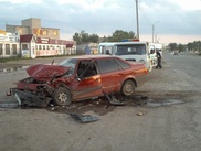 ФОТО: В Уральске в ДТП пострадали двое детей трех и пяти лет