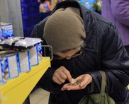В Казахстане предложили отменить подоходный налог для бедных