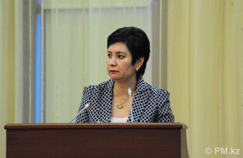 Министр труда и социальной защиты населения Казахстана Гульшара Абдыкаликова. Фото с сайта pm.kz