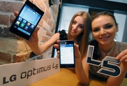 Дебютировал стильный смартфон LG Optimus L5