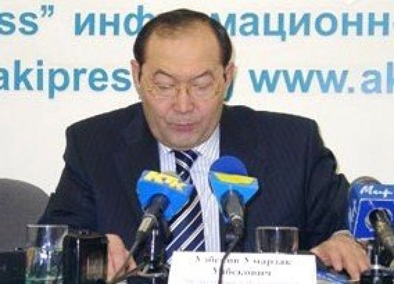 Умарзак Узбеков. Фото с сайта газеты "Голос Республики"