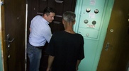 ФОТО: Инвалиду вернули отобранную обманным путем квартиру в Алматы