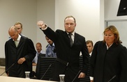Суд Норвегии приговорил Брейвика к 21 году тюрьмы