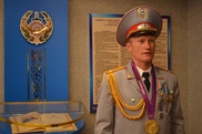 Полицейские СКО вручили Винокурову медаль "За выслугу лет в ОВД"