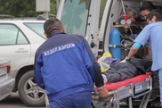 Полицейские на служебном авто насмерть сбили подростка в Алматы