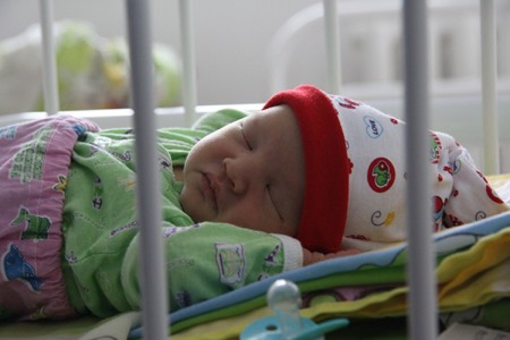 Брошенный новорожденный. Фото с сайта "Уральской недели"