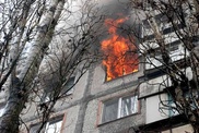 Четверо детей пострадали при пожаре в многоэтажке в Алматы