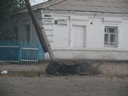 ФОТО: Жители Семея нашли замену чугунным крышкам 
