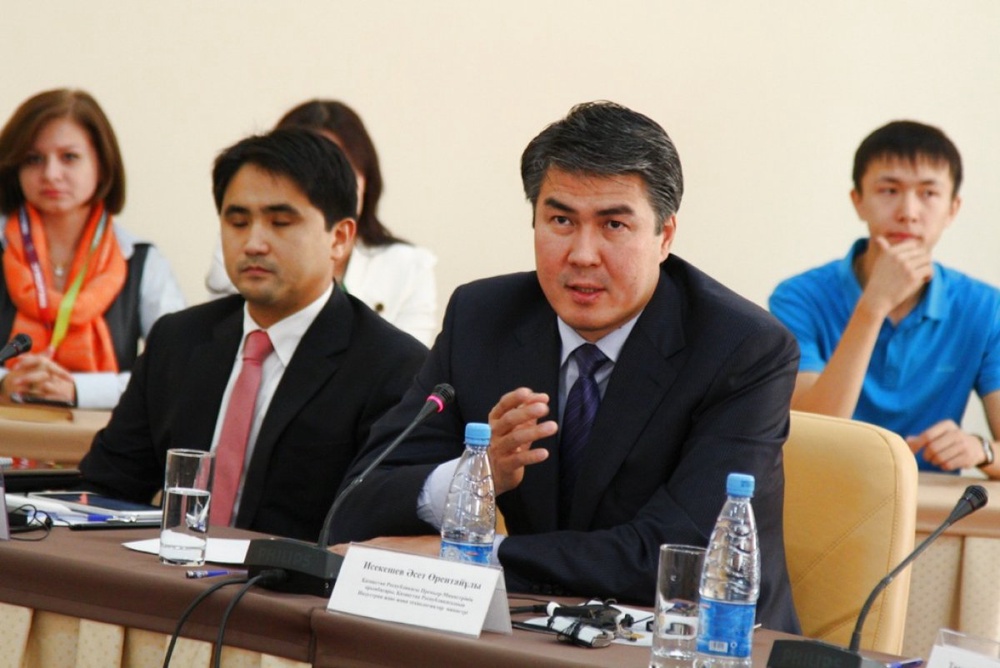Министр индустрии и новых технологий Асет Есекешев. Фото Даниал Окасов