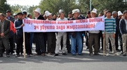 Родственники арестованных в Кыргызстане депутатов объявили голодовку