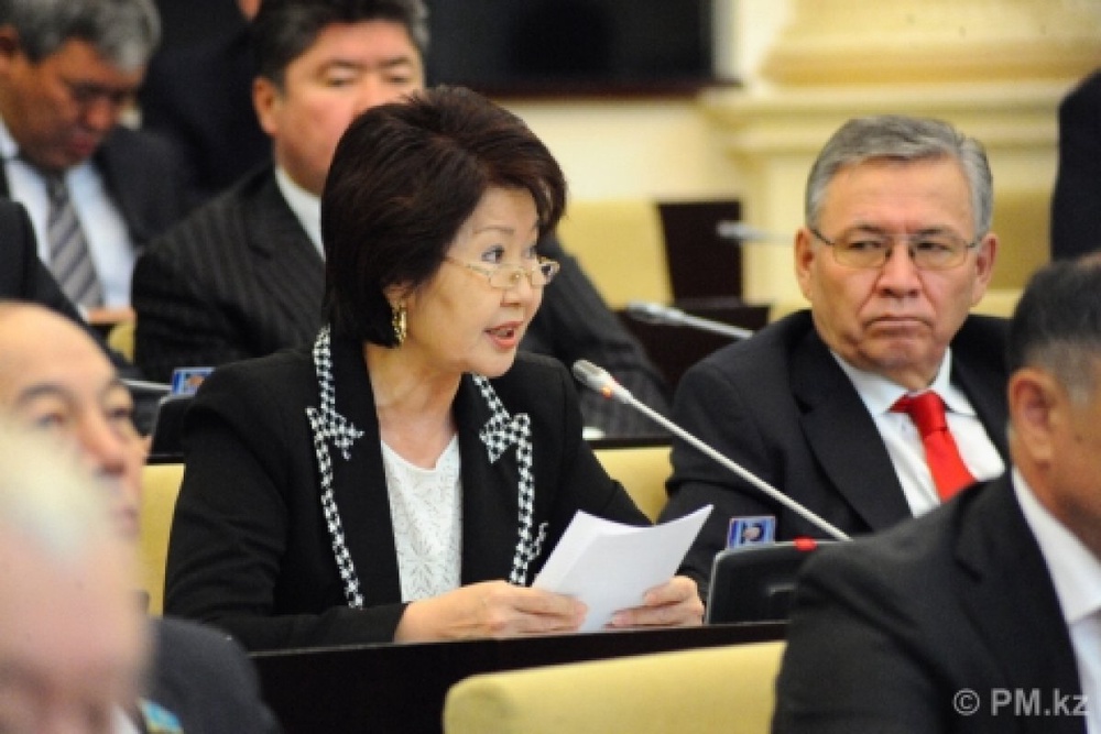 Сенатор Светлана Джалмагамбетова. Фото с сайта pm.kz
