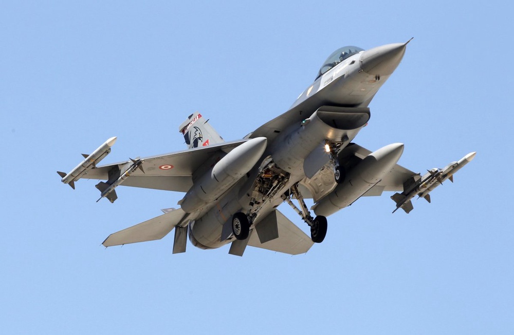 Истребитель F-16 турецких ВВС. Фото ©REUTERS