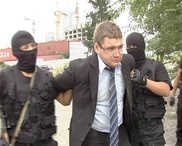 Бандиты заработали на автоподставах в Алматы более миллиона долларов