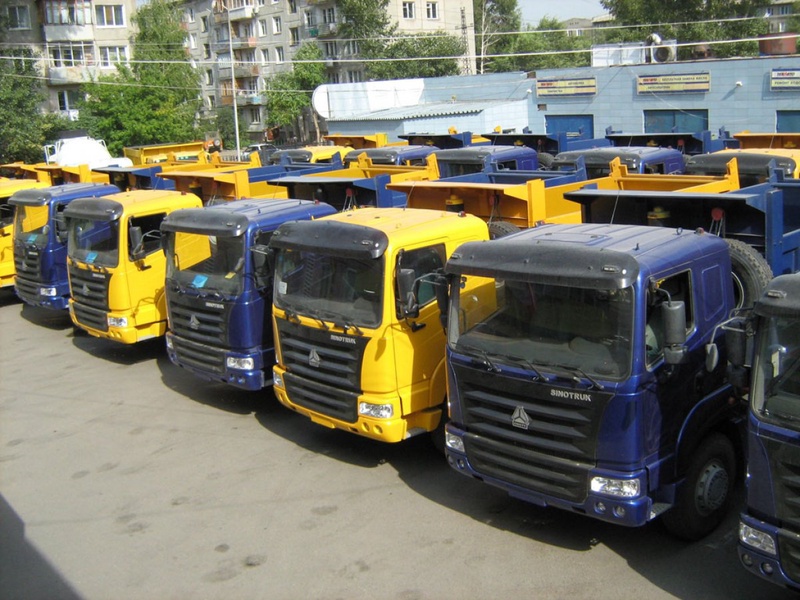 Китайские грузовики. Фото с сайта howo.kz