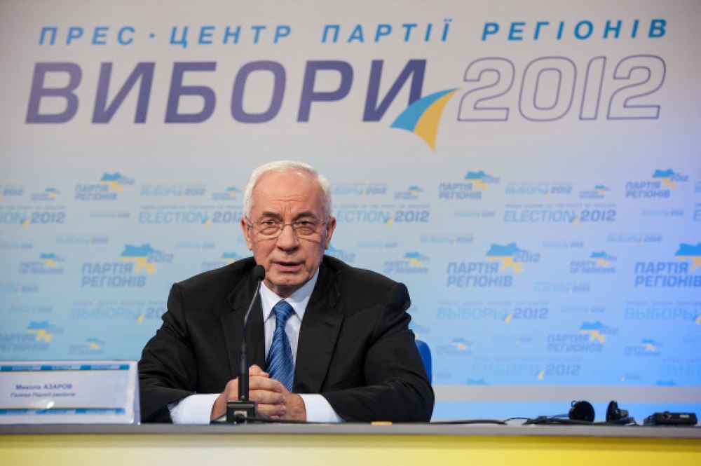 Лидер правящей партии Николай Азаров. Фото РИА Новости
