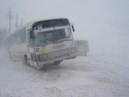 Из-за гололеда два автобуса перевернулись в Карагандинской области