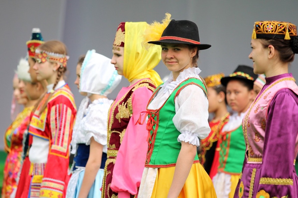 Представители разных народов, населяющих Казахстан. Фото ©Ярослав Радловский