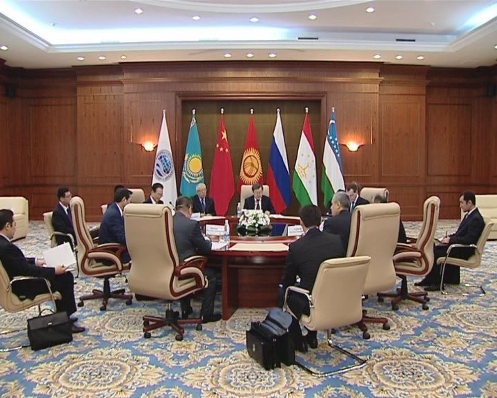 На саммите глав правительств стран ШОС в Бишкеке. Фото ©tengrinews.kz