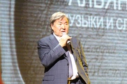 В Алматы прошел творческий вечер Олжаса Сулейменова