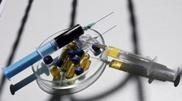 Большинство россиян готовы проверить своих детей на употребление наркотиков