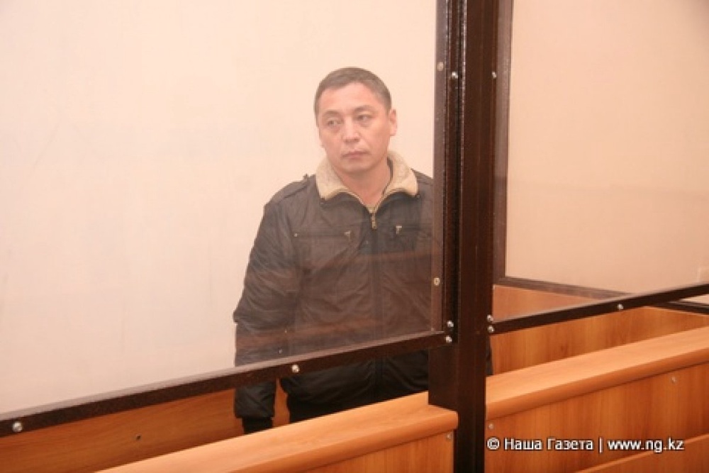 Едыль Киришев в зале суда. Фото ©<a href="http://www.ng.kz" target="_blank">ng.kz</a>