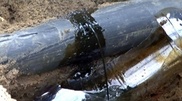На границе Казахстана и Кыргызстана обнаружен подпольный нефтепровод