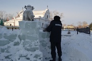 Пьяные мужчины украли "световых" медвежат в Петропавловске