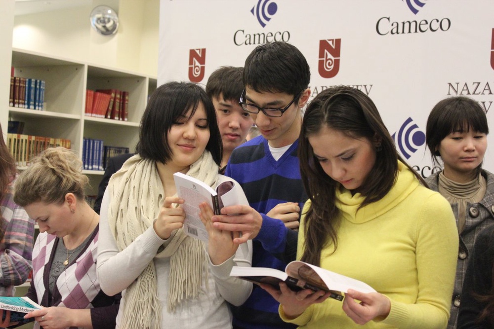 Казахстанские студенты. Фото ©Даниал Окасов