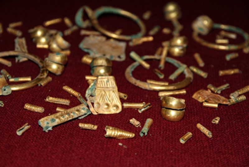Изделия из золота и бронзы. Фото с сайта mtc.gov.kz