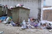 Житель Атырау спутал звук от лопнувших в мусорном баке дезодорантов со взрывом бомбы