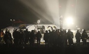 Пассажирский самолет с болельщиками потерпел аварию в Донецке