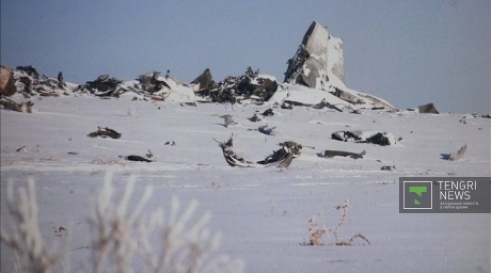 Обломки самолета Ан-72. Фото ©tengrinews.kz