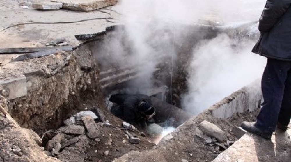 Прорыв трубопровода теплосетей. Фото из архива tengrinews.kz