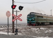 Девушка попала под поезд в Костанайской области