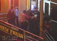 11 человек подрались возле развлекательного центра в Костанае