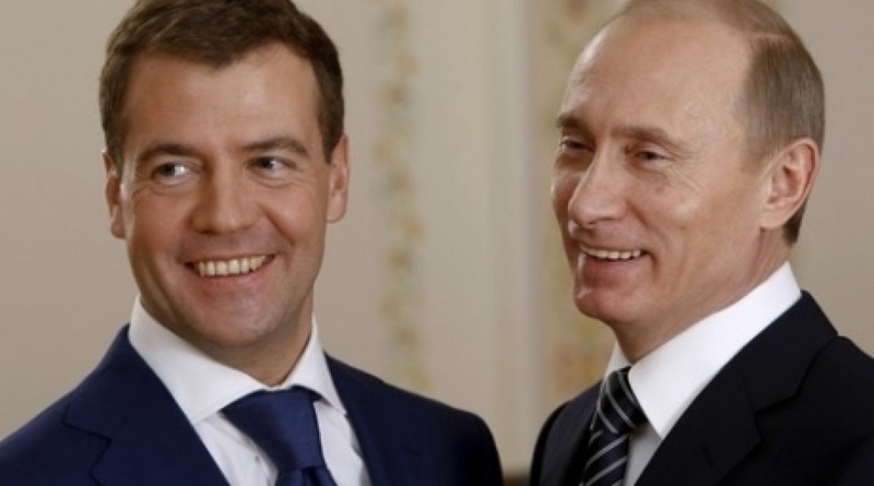 Дмитрий Медведев и Владимир Путин. Фото из архива Tengrinews.kz