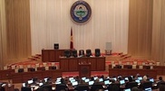 Не знающих госязык чиновников начнут увольнять в Кыргызстане