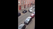 Британка полчаса не могла припарковаться на ровном месте