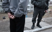 Пьяный школьник повредил полицейское авто и напал на инспектора в Семее