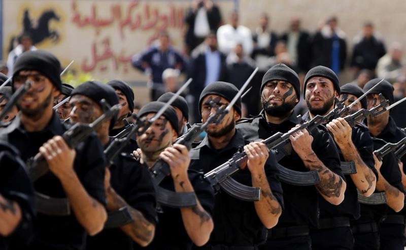 Бойцы службы безопасности ХАМАС. Фото ©REUTERS