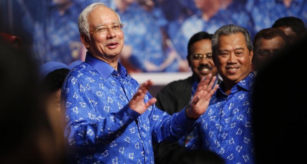 Премьер-министр Малайзии Наджиб Тун Разак (слева) после победы на выборах. Фото REUTERS/Bazuki Muhammad©