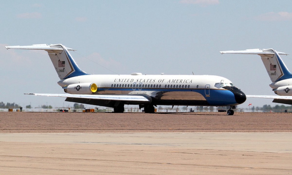 McDonnell Douglas VC-9C 73-1681 N681AL. Фото с сайта flickr.com
