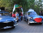 В Усть-Каменогорске "поженили" два автомобиля