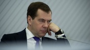 Медведев не отрицает возможной отставки правительства России