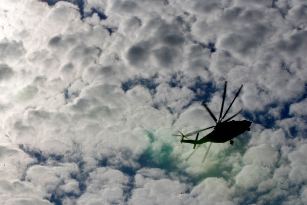 Вертолет в воздухе. Фото РИА Новости©