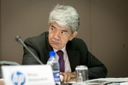 Мэлс Елеусизов любил пострелять из рогатки