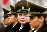 Румынки признаны самыми сексуальными военнослужащими в мире