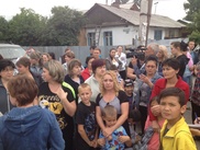 Против переноса поликлиники выступили более 300 жителей Алматы