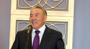 Назарбаев поздравил королевскую семью Великобритании с рождением принца
