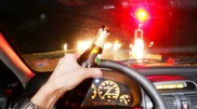 Пьяная девушка на авто врезалась в дерево на набережной Астаны